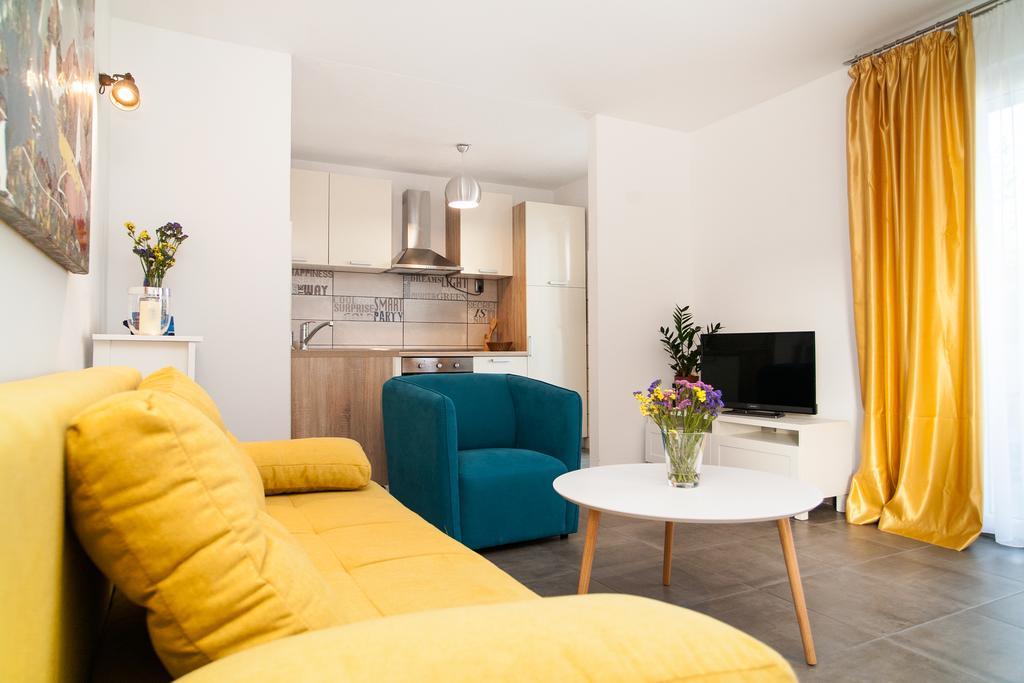 Apartment Ema 로고즈니차 외부 사진