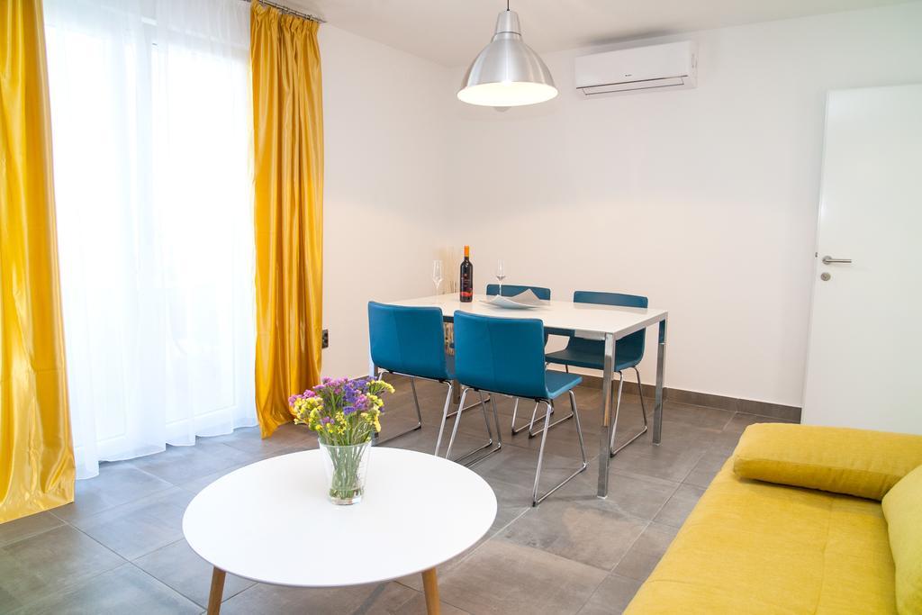 Apartment Ema 로고즈니차 외부 사진